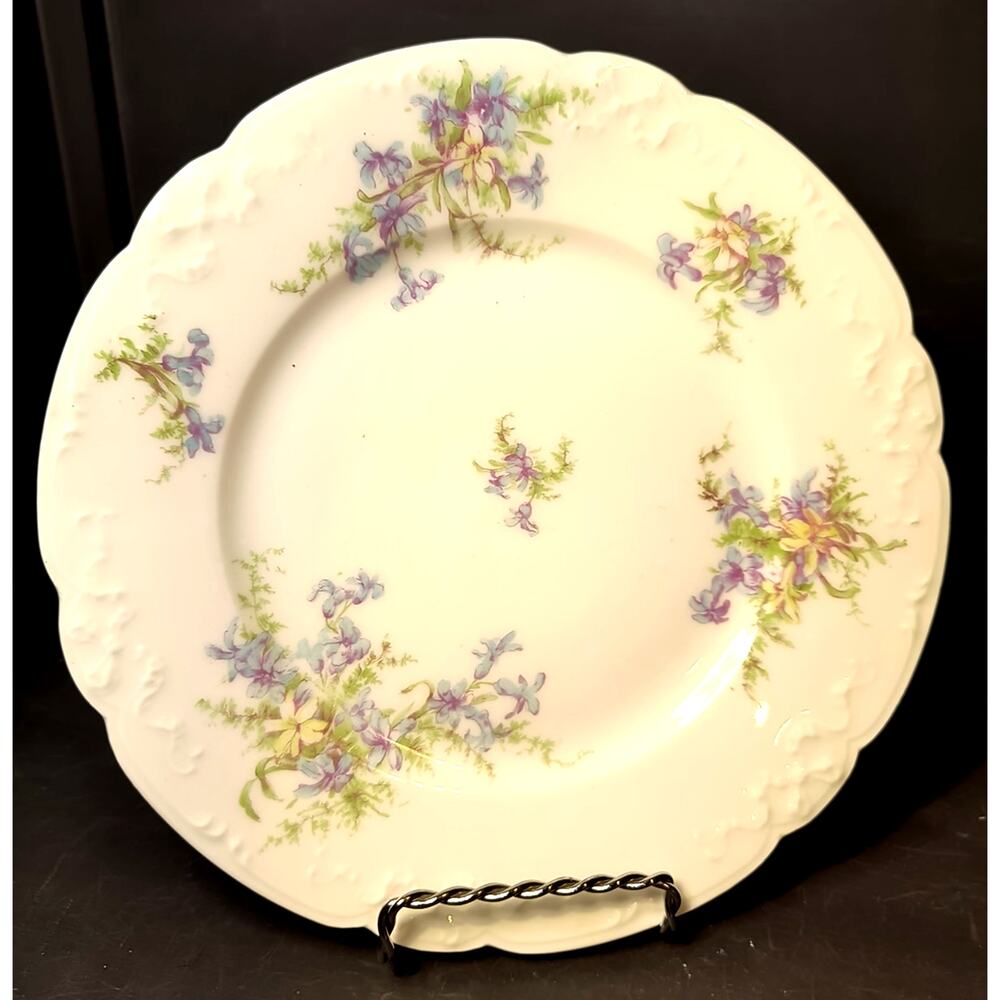 1907.  Porcelain Bread or Dessert Plate Haviland Limoges France Blue Purple